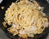 豚肉とキャベツのマヨ炒め付き焼きそば作り方3写真