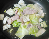 豚肉とキャベツのマヨ炒め付き焼きそば作り方5写真