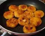 北海道☆とろけるチーズinいももち作り方10写真