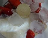 美容♫ストロベリーヨーグルトドリンク作り方1写真