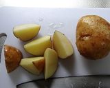 ごま油が香る新じゃが芋のうま照り煮作り方1写真