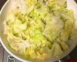油不使用＊レタスと豚バラのマヨネーズ炒め作り方5写真