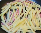 ベーコン、ポテトの細切りごま油炒め☆作り方3写真
