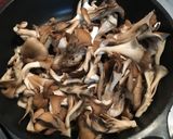 さっと簡単舞茸ピリ辛ナムル！作り方1写真