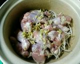 病気のお母さんが作るにんにくスープ作り方2写真