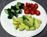 アボガドと彩り野菜の和え物作り方1写真
