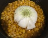 コーンと丸ごと玉ねぎのバター炊き込みご飯作り方3写真