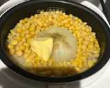 コーンと丸ごと玉ねぎのバター炊き込みご飯作り方4写真
