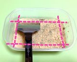黒ゴマきなこ棒☆容器の中で固めてカット作り方7写真