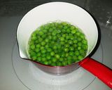 さやを使って炊くグリーンピースご飯作り方2写真