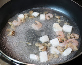 小樽のソウルフード！海鮮あんかけ焼きそば作り方4写真