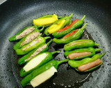 ぷちおかず♥ししとうに詰めて焼くだけ作り方5写真