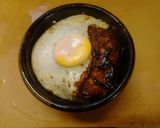 簡単昼食　マルシンハンバーグでロコモコ丼作り方7写真