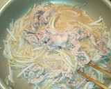 豚肉ともやしのごまダレ炒め物作り方5写真