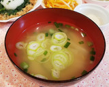 モヤシと大根とワカメのお味噌汁♡作り方9写真