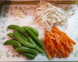 簡単♡豚肉と野菜のごま油炒め♡作り方1写真