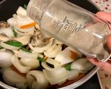 スナップエンドウと新玉葱のごま油炒め作り方6写真