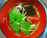 注いで♥梅干しと昆布つくだ煮のお吸いもの作り方4写真