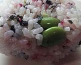 男梅のふりかけと枝豆のおにぎり作り方3写真