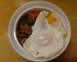 簡単昼食　しょうが焼目玉丼作り方9写真