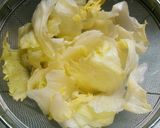 レタスとカニカマの中華たまごスープ作り方1写真
