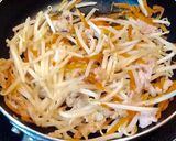 豚コマと残り野菜一纏め〜鳥の巣ごもり弁当作り方6写真