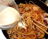 魚介のトマトクリームパスタ☆ワンポットで作り方5写真