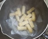 大根と油揚げ・ニラの味噌汁作り方4写真