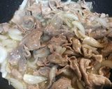 新玉ねぎと白だしで塩味の豚丼作り方4写真