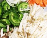 豆腐買い忘れてゴーヤ野菜炒めに!塩麹入り作り方1写真