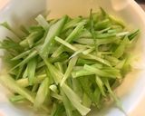 ブロッコリーの茎と春人参の洋風キンピラ作り方2写真