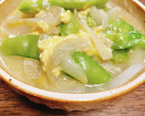 優しい味わい♡絹さやと玉ねぎの卵とじ作り方4写真