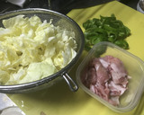 簡単　豚肉とキャベツの白だし煮作り方1写真