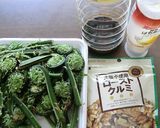 こごみのクルミはちみつしょうゆ和え作り方1写真