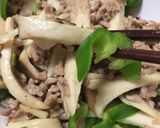 ピーマン、エリンギィ、鳥挽き肉炒め作り方3写真