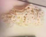 簡単！お弁当にも！きんぴられんこん作り方1写真