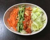 ごま油香る、簡単キムチサラダうどん作り方2写真