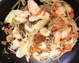 お手軽！鶏むね肉の梅肉野菜炒め作り方6写真