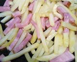 おつまみに〜冷凍ポテトで中華風炒め❤作り方2写真