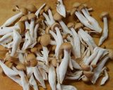 鶏むね肉ともやし しめじのケチャップ煮✿作り方1写真