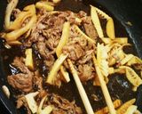 濃口ごま油で濃厚タケノコと豚肉炒め作り方3写真