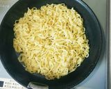 簡単！辛ラーメンであんかけ焼きそば風作り方5写真