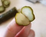 ♡ぬか漬け胡瓜で蝶々の飾り切り風♡作り方2写真