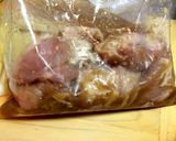 ごま油香る鶏モモの焼肉ダレ漬け焼き作り方1写真