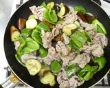 豚ロース薄切り肉なすピーマンの味噌炒め作り方7写真