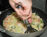 野菜たっぷり！特大お好み焼き作り方4写真
