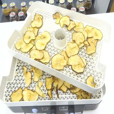 食品乾燥機ドラミニでラフランスを乾燥 by ラボネクト 【クックパッド