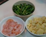 ちょい辛✨海老とポテトの韮炒め作り方1写真