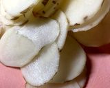 揚げない！レンジでポテトチップス作り方1写真
