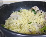【絶品】アレンジ焼きそば♪塩ニンニク味♪作り方4写真